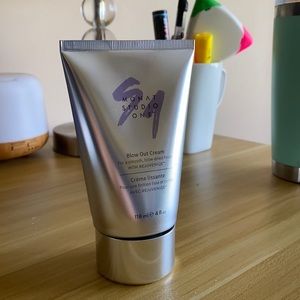 MONAT Blow Out Cream
